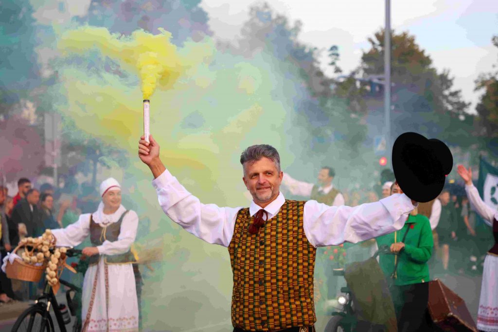 Šiauliai džiaugiasi miestą puošiančia mecenavimo tradicija ir kviečia į gimtadienį! - Siauliu r.